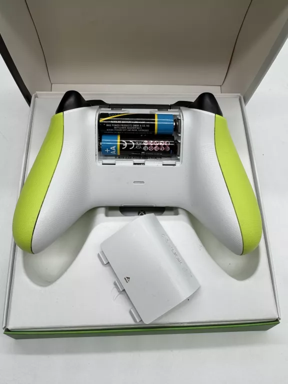 PAD DO KONSOLI XBOX ONE - ZIELONY