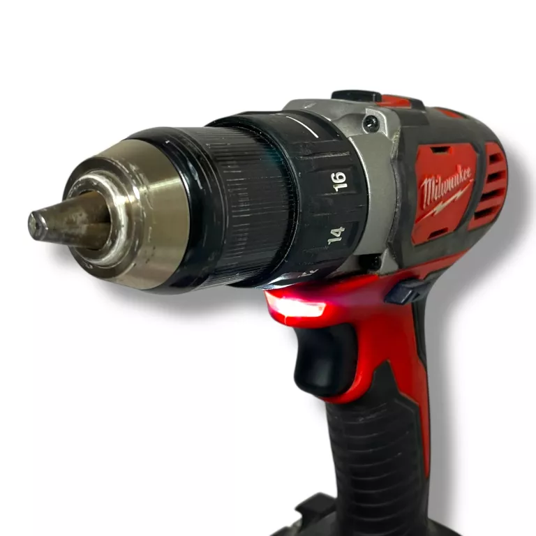 WIERTARKO-WKRĘTARKA MILWAUKEE M18 BDD