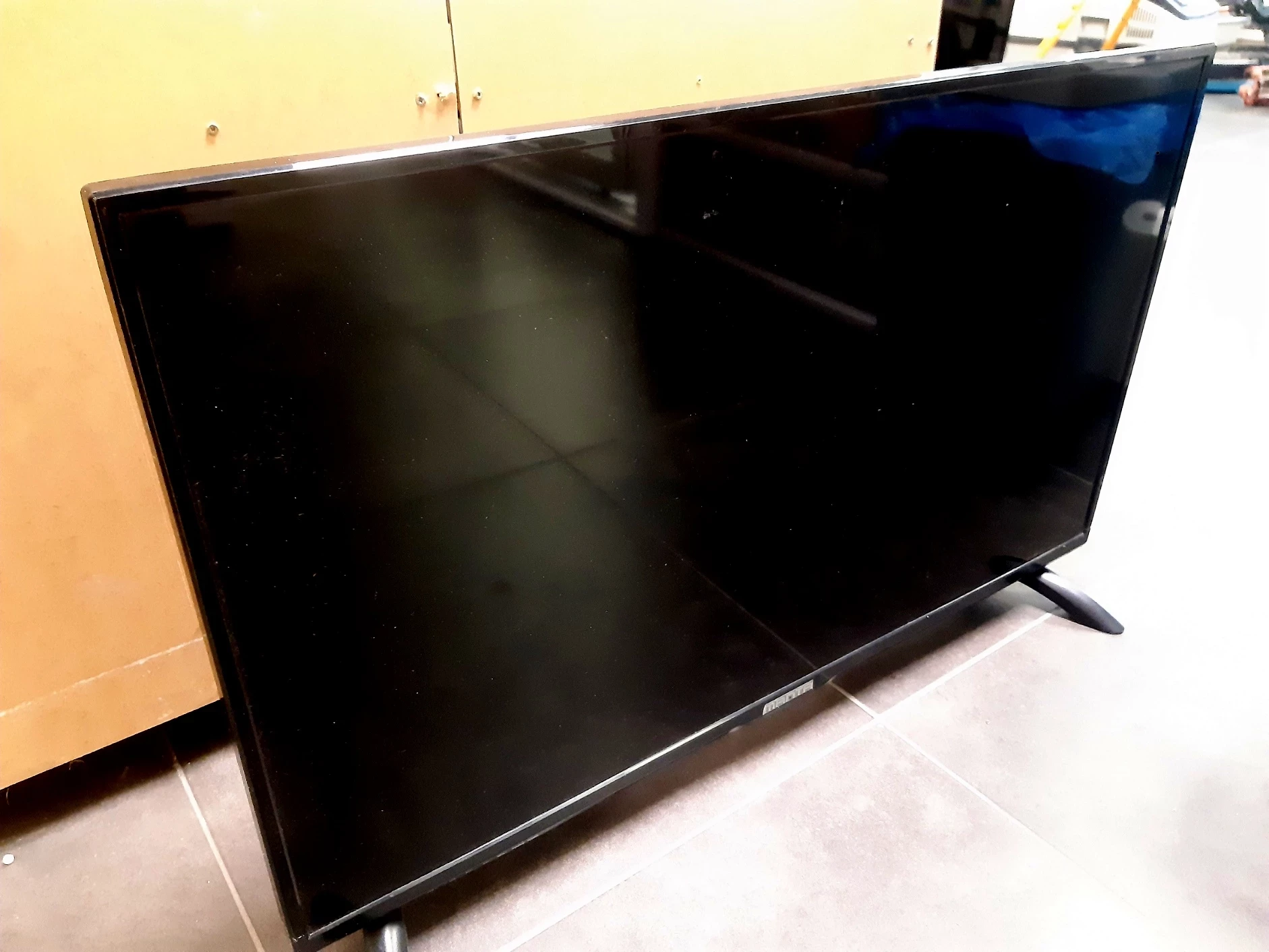 telewizor-manta-32-kod-producenta-telewizor-32-cale-dvbt2-tv-led-32lhn124e