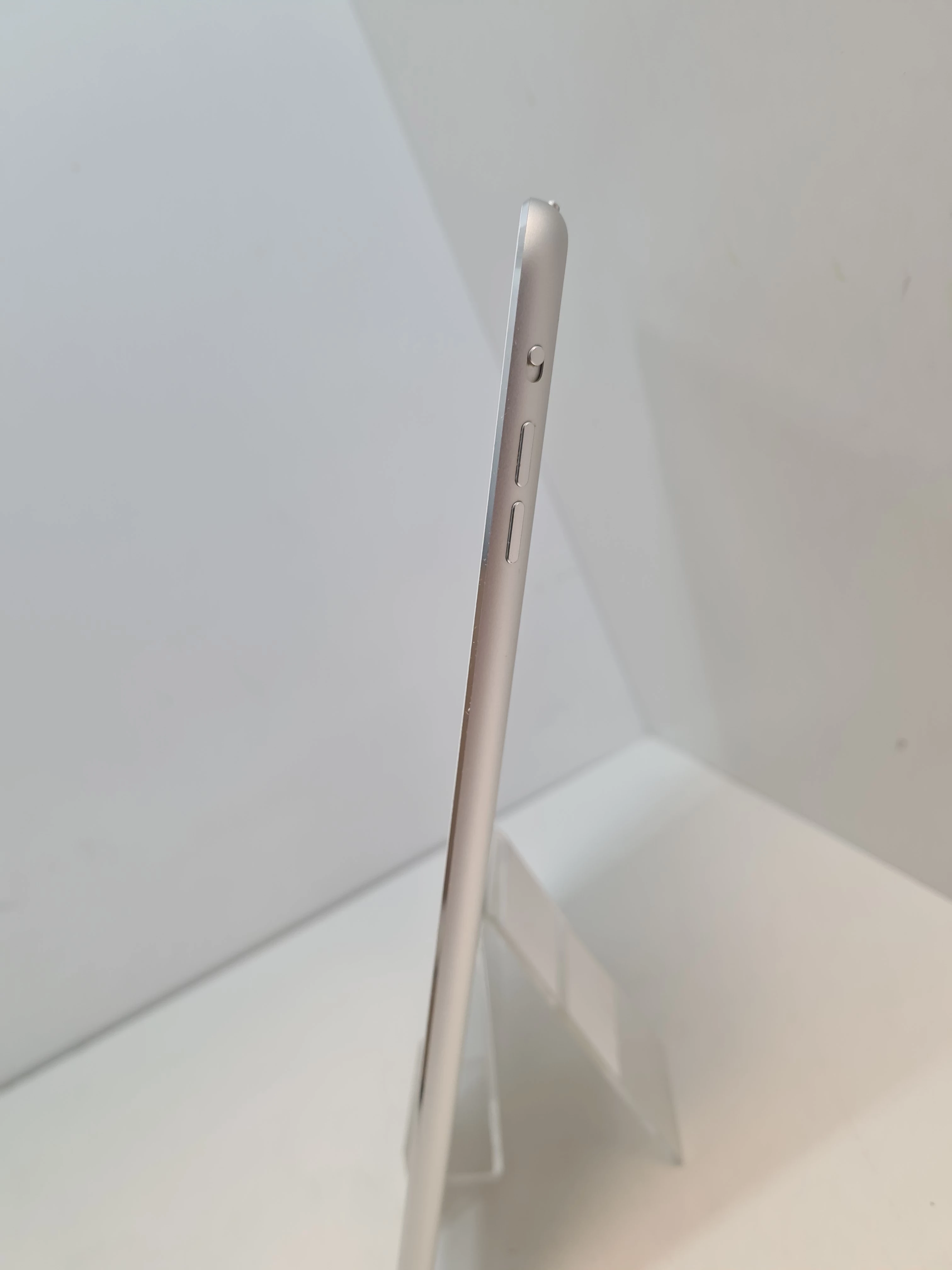 tablet-apple-ipad-air-32gb-transmisja-danych-217-512