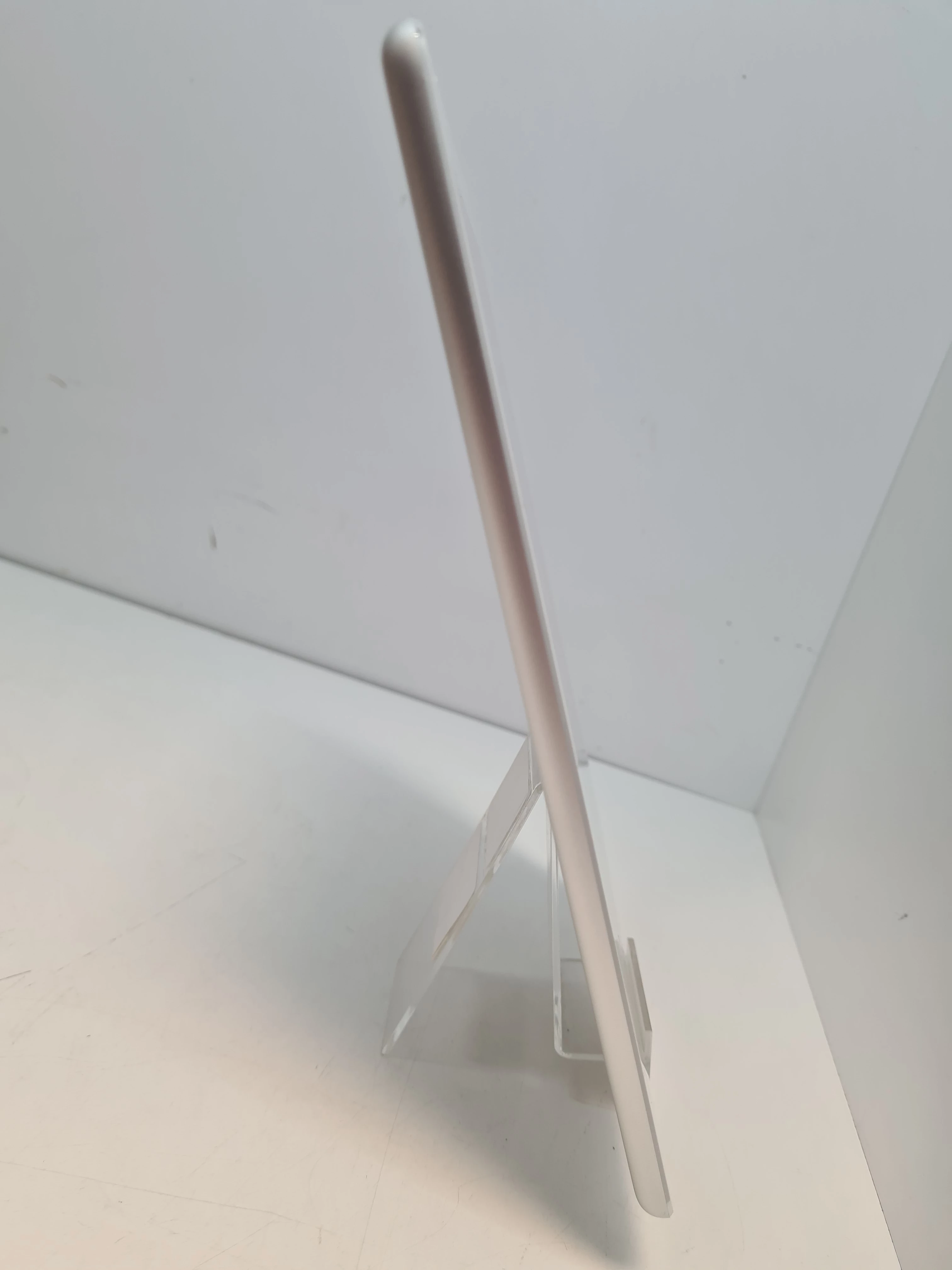 tablet-apple-ipad-air-32gb-komunikacja-219-2