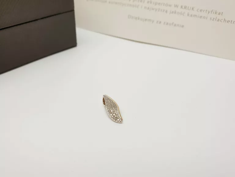 delikatna-zlota-zawieszka-z-diamentami-wkruk-006ct-585-stan-11323-2
