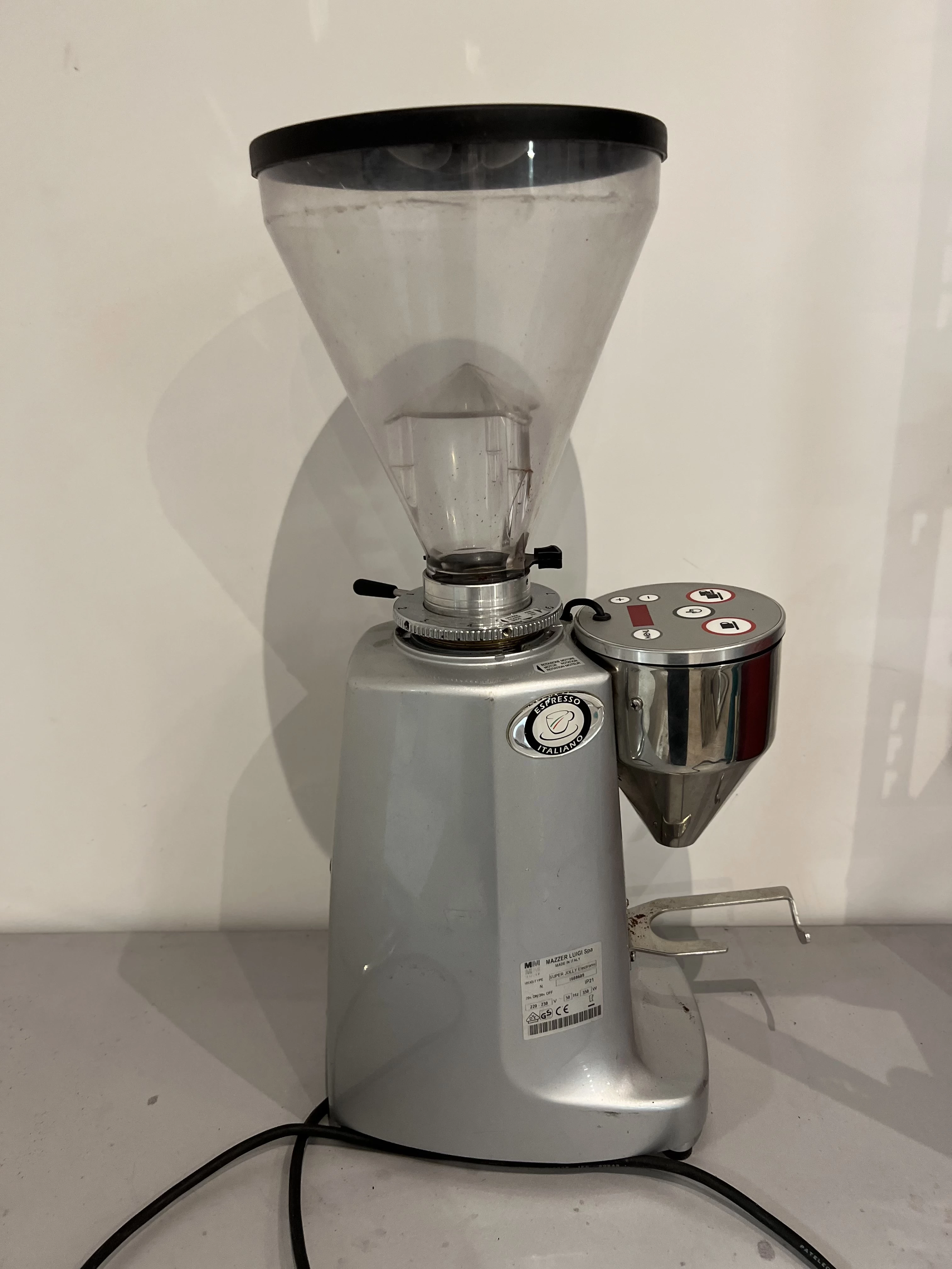 mlynek-do-kawy-elektryczny-automatyczny-funkcje-211918-1