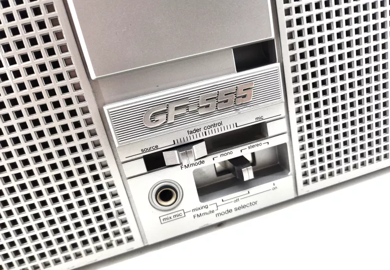 niespotykany-sharp-boombox-gf-555-magnetofon-ean-gtin-5068997553522