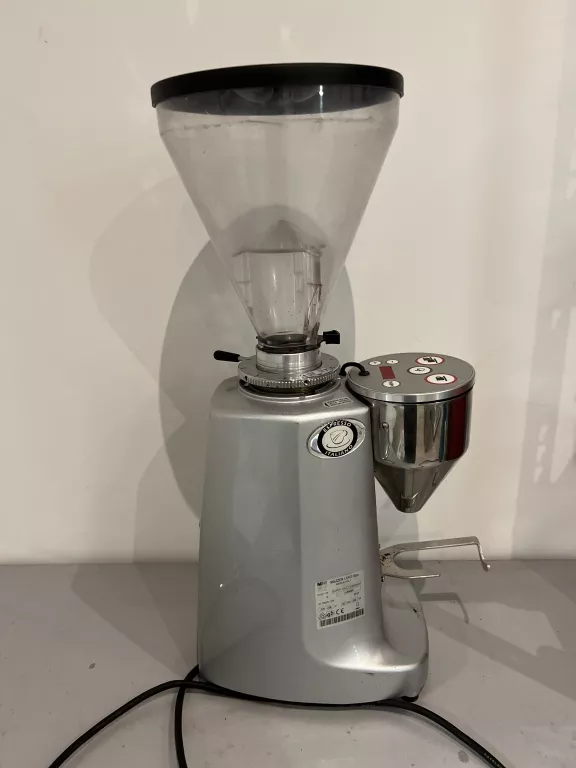 mlynek-do-kawy-elektryczny-automatyczny-funkcje-211918-1