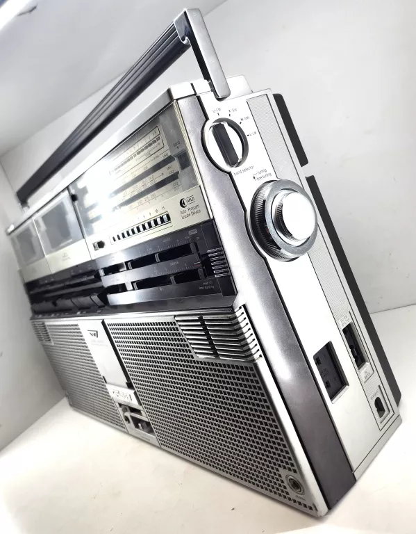 niespotykany-sharp-boombox-gf-555-magnetofon-kod-producenta-gf555