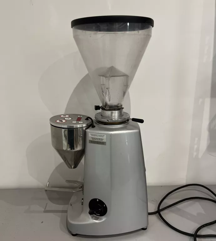 mlynek-do-kawy-elektryczny-automatyczny-wroclawska-80-legnica