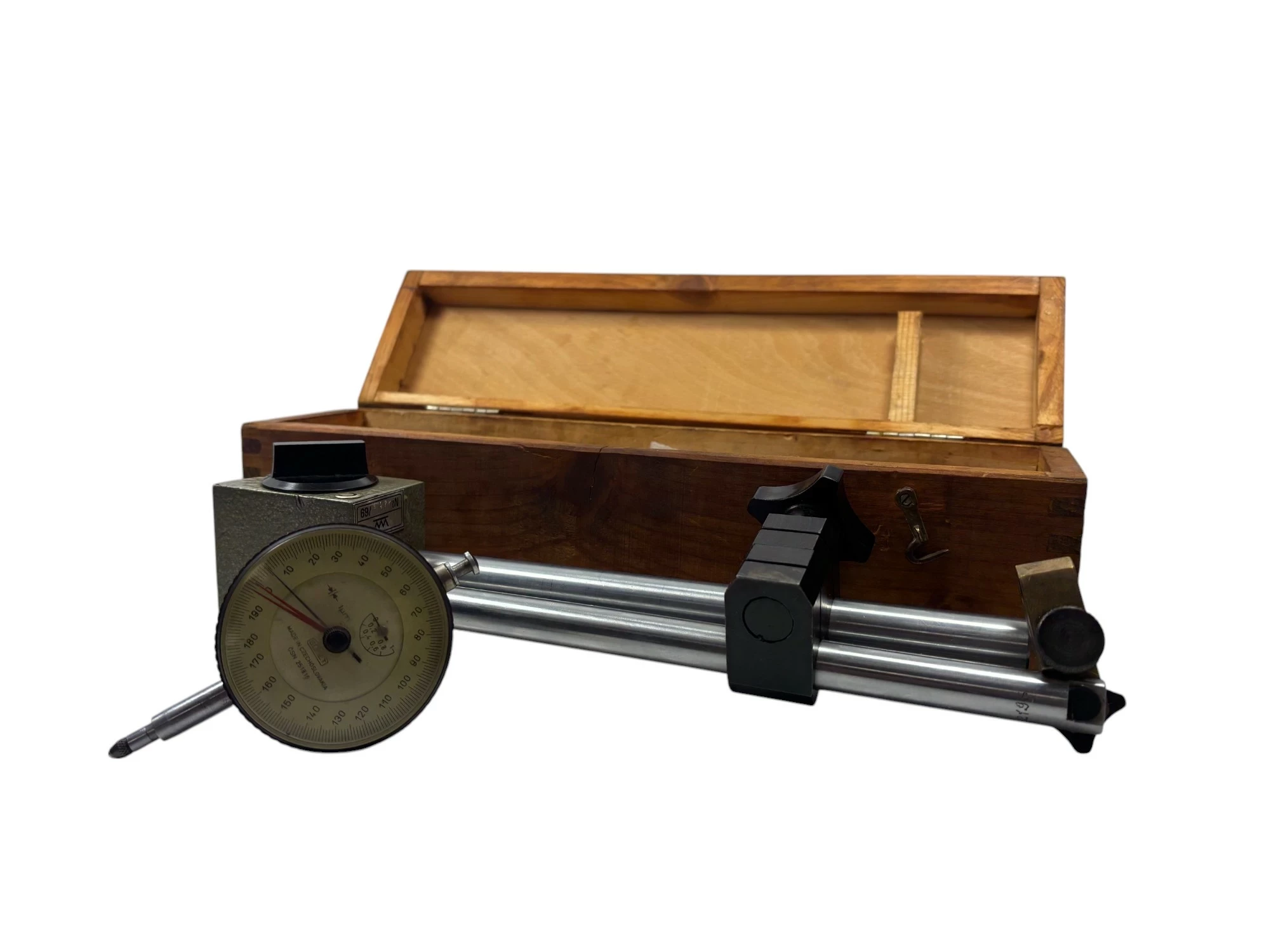 czujnik-zegarowy-z-podstawa-magnetyczna-prl-toszecka-331-gliwice-g1