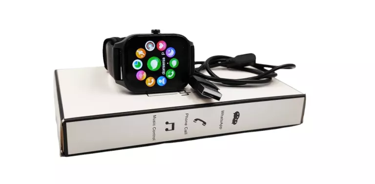SMARTWATCH NO NAME PUDEŁKO