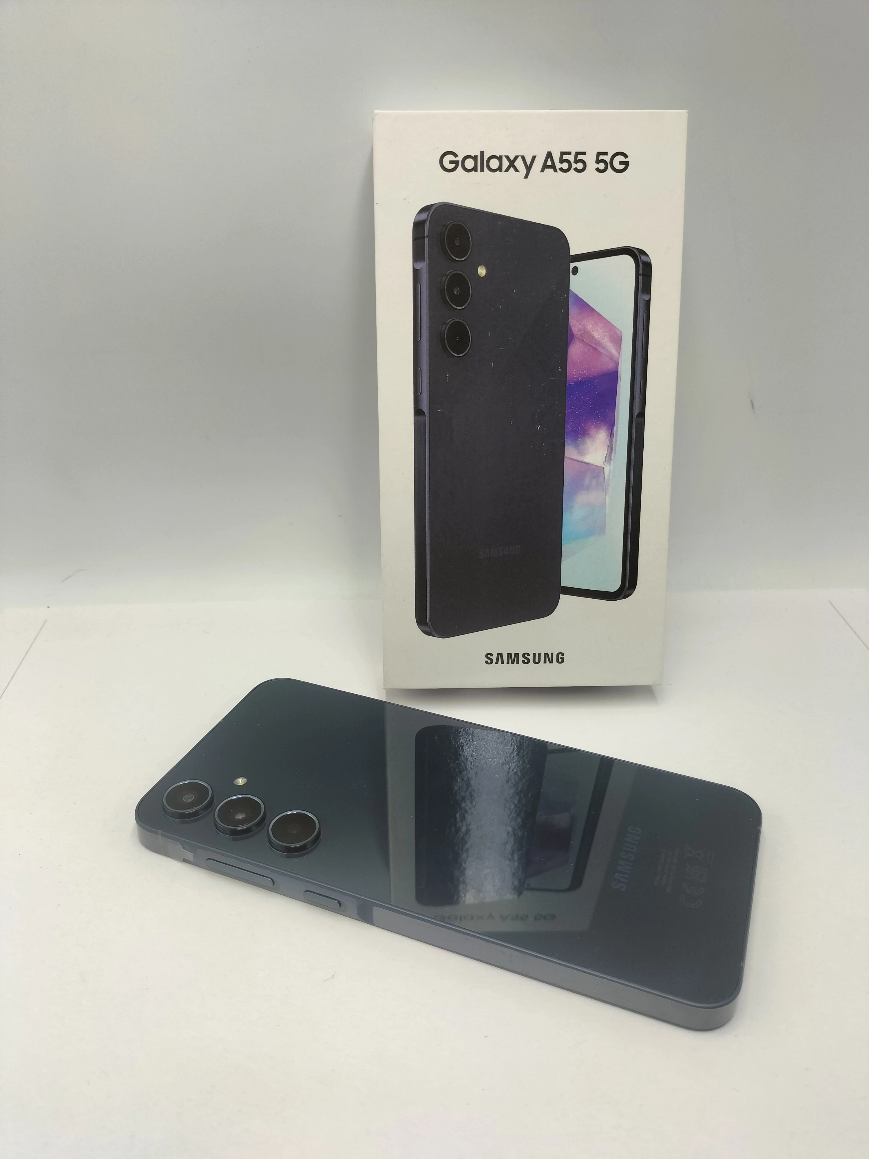 telefon-samsung-a55-5g-256gb-kod-producenta-sm-a556bzkceue