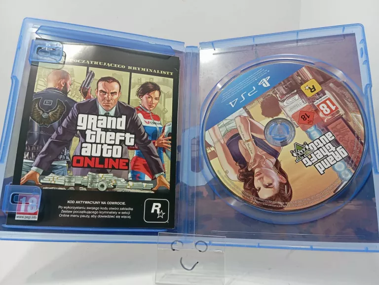 RGAND THEFT AUTO 5 PS4