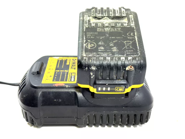 ŁADOWARKA DEWALT DCB105 + AKUMULATOR 4.0 AH DEWALT DCB182