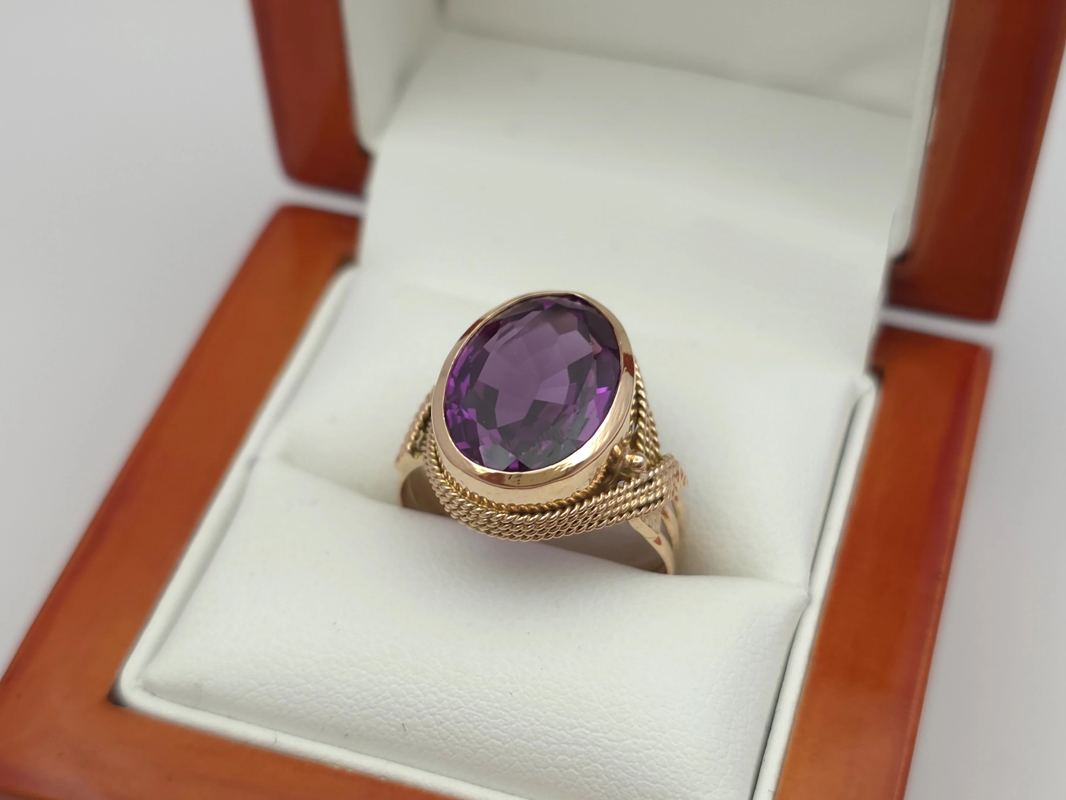 zloty-pierscionek-z-fioletowa-cyrkonia-585-14k-r19-590g-marka-226434-1704211