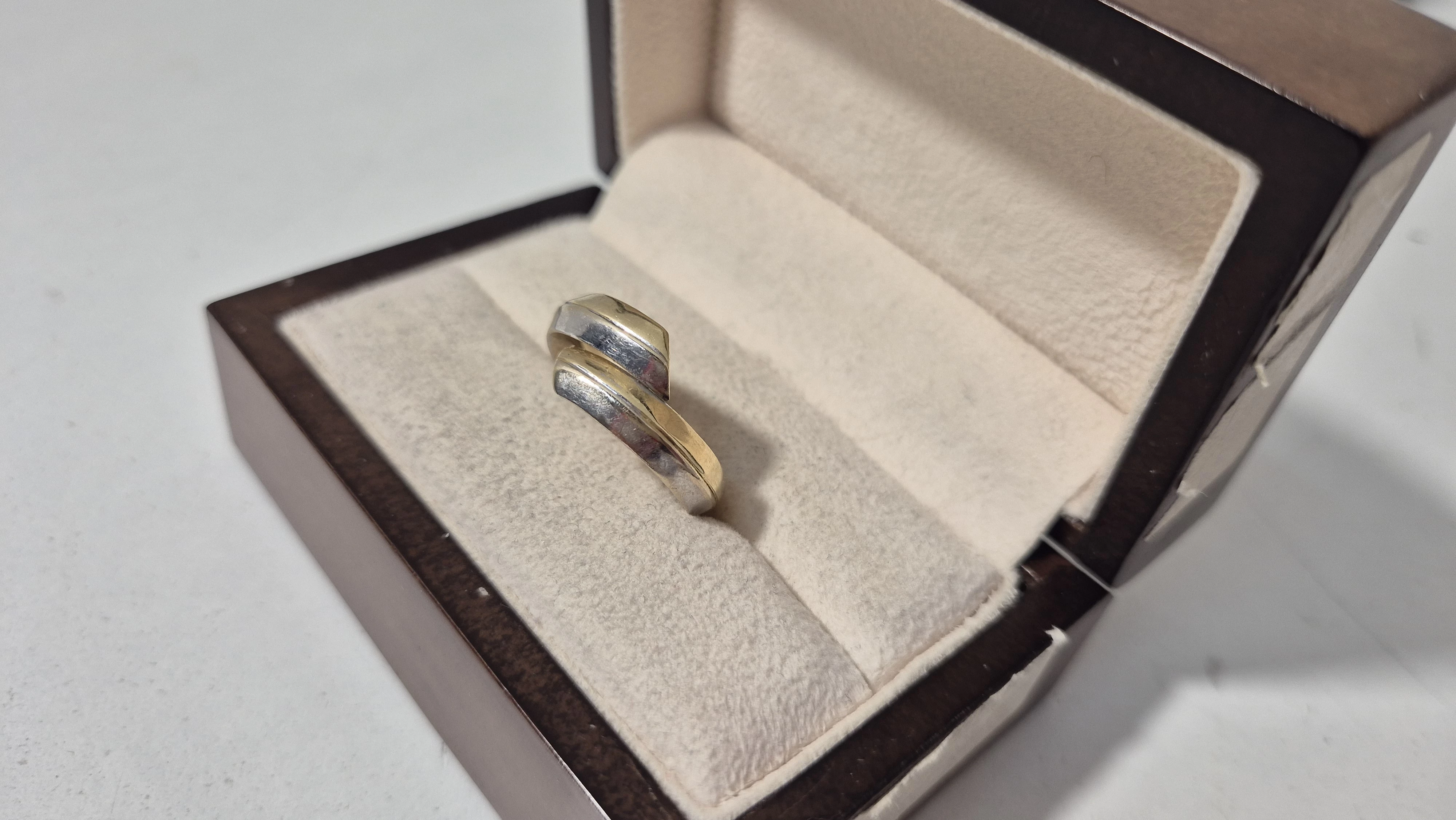 zloty-pierscionek-750-461-g-roz-15-ean-gtin-5903772022025