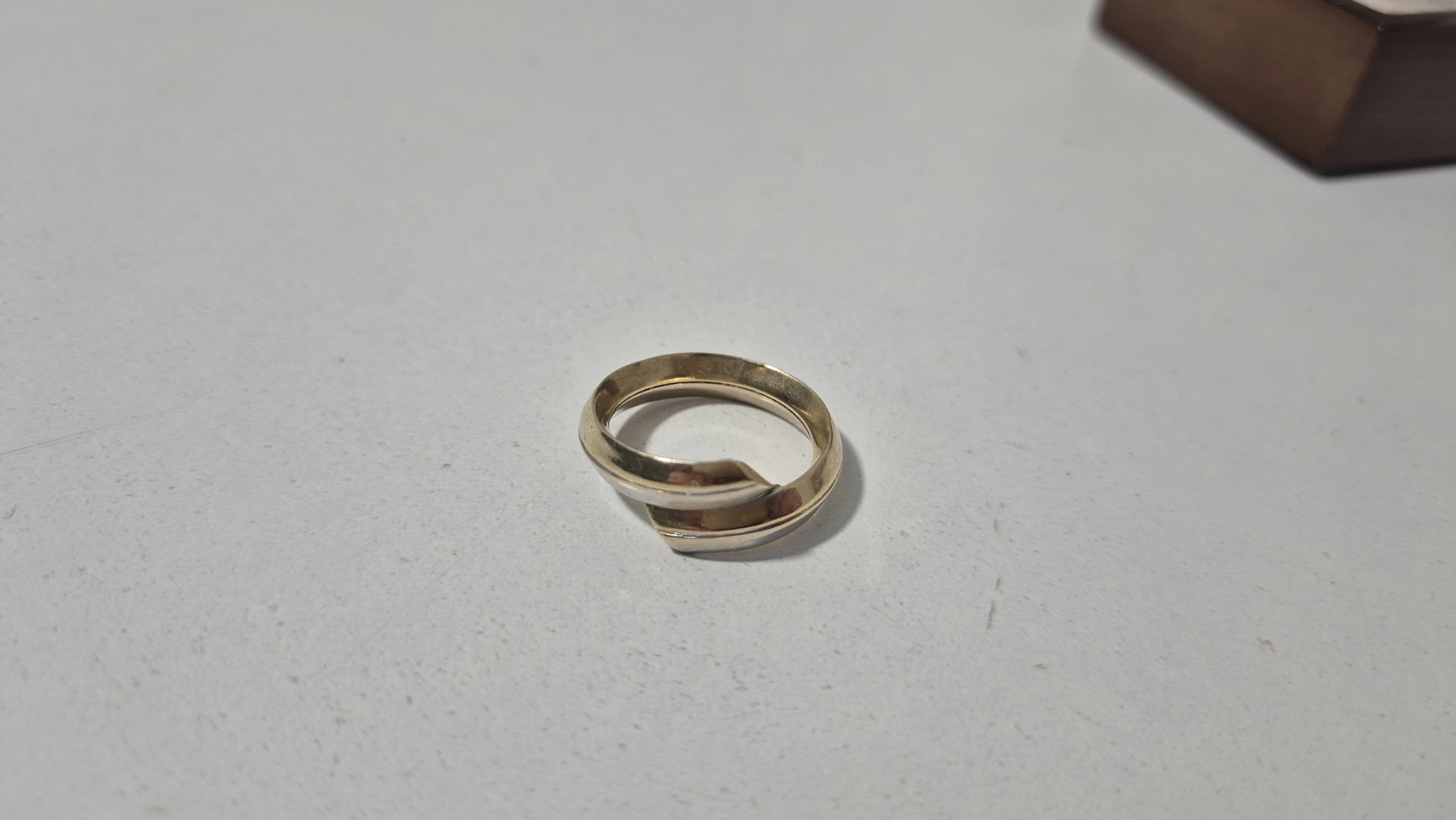 zloty-pierscionek-750-461-g-roz-15-kamien-17088-128