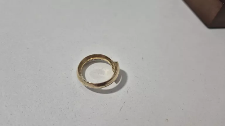 zloty-pierscionek-750-461-g-roz-15-material-15835-2