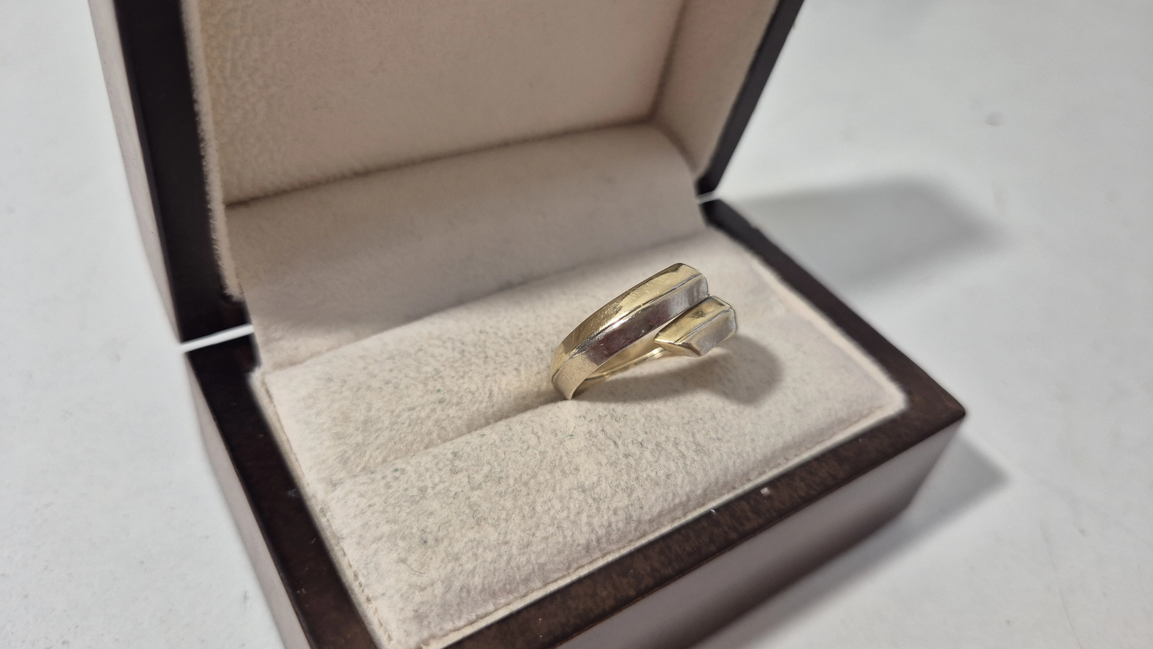 zloty-pierscionek-750-461-g-roz-15-stan-11323-2