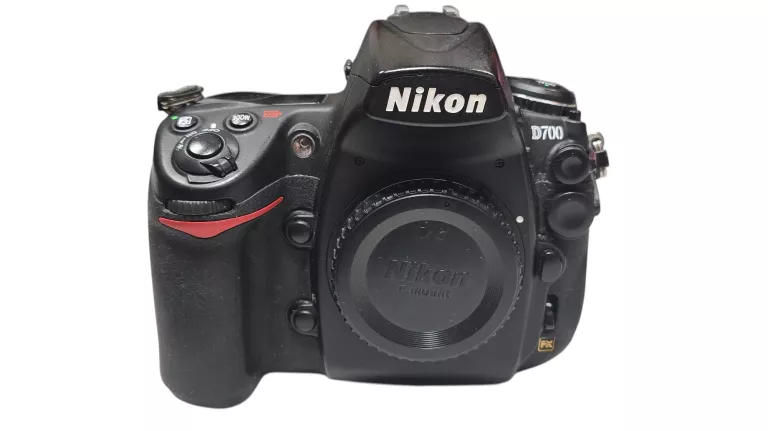 APARAT NIKON D700 + GRIP MB-D10 NIKON
