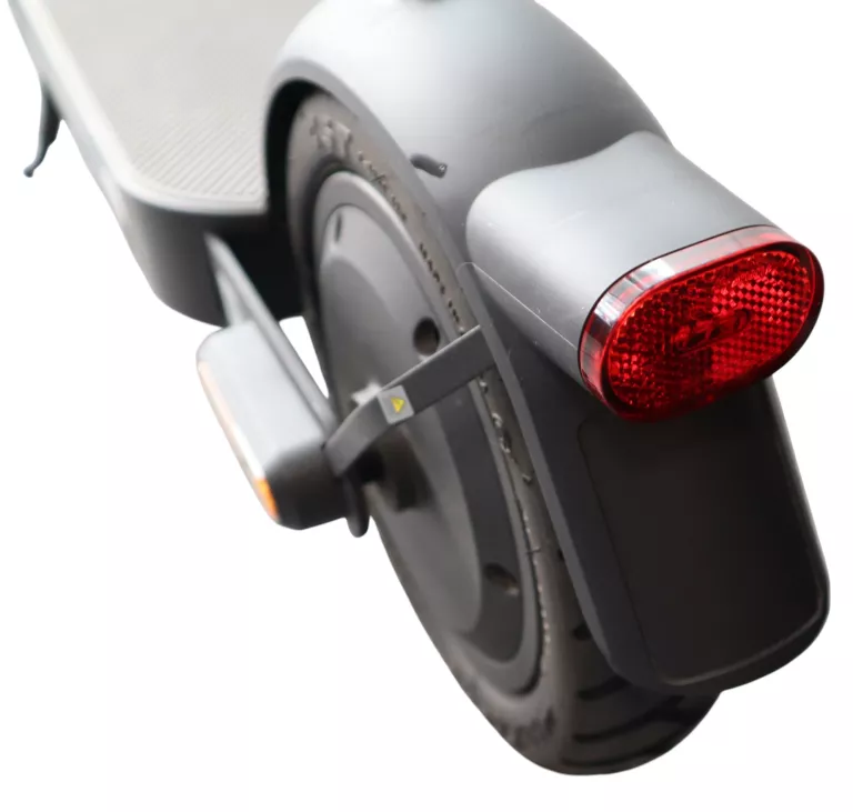 HULAJNOGA XIAOMI ELECTRIC SCOOTER 4 PRO (2ND GEN)