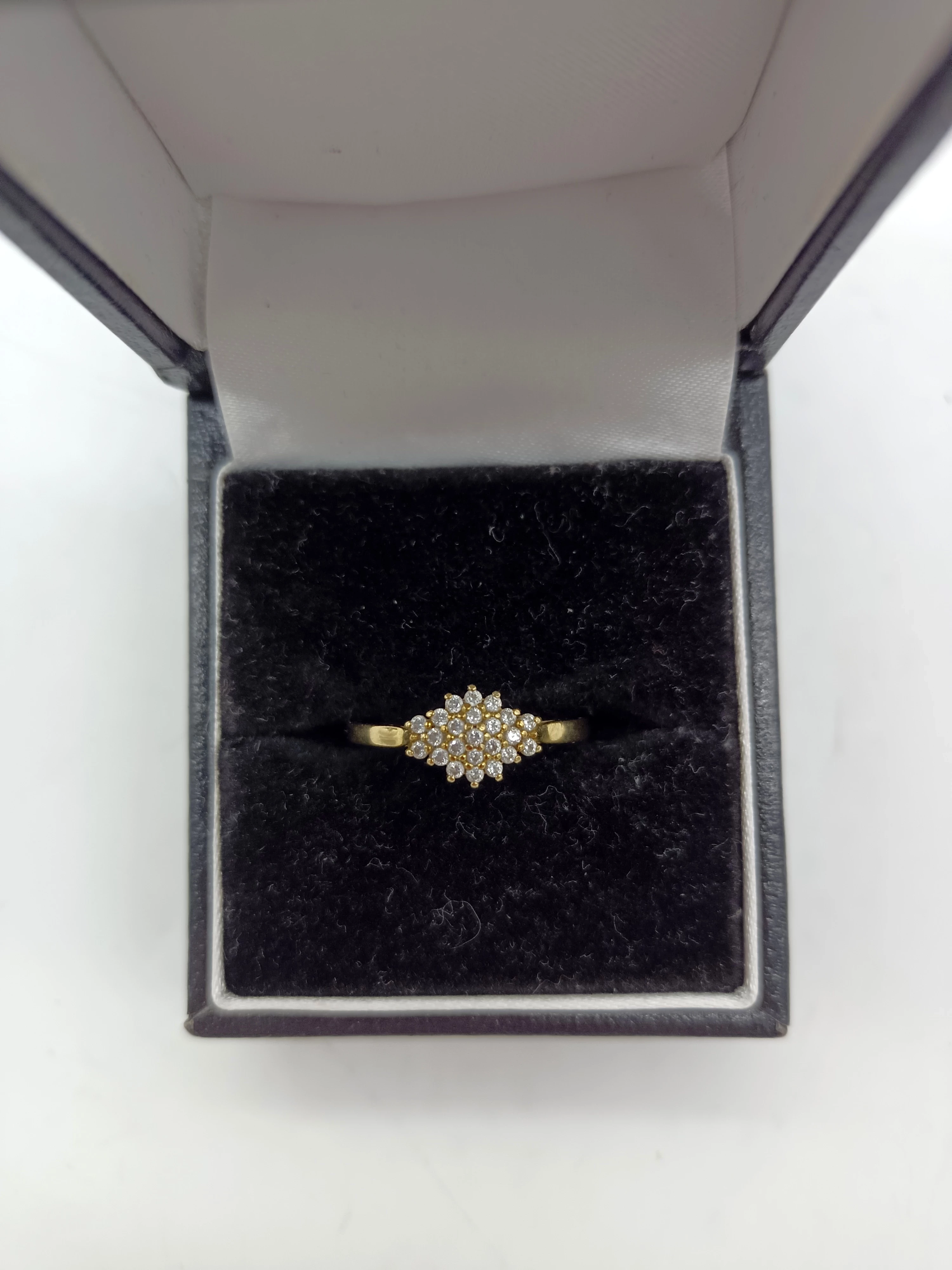 wyrob-jubilerski-uzywany-zloty-pierscionek-109-333-ean-gtin-00000000