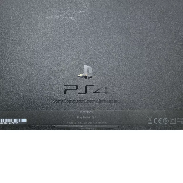 KONSOLA PS4 CUH-1116A + PAD + GRA + ETUI NA PDA
