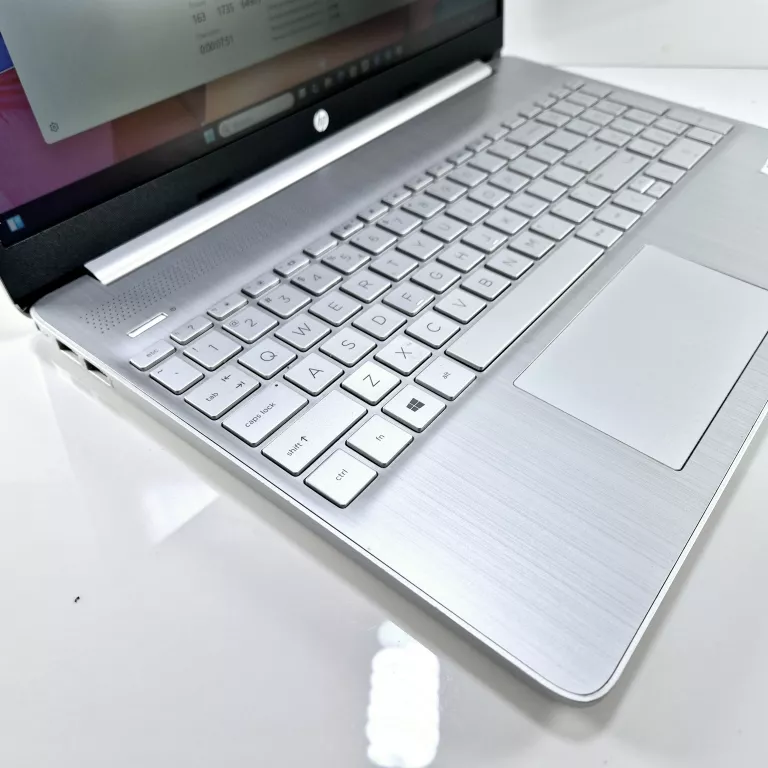 LAPTOP HP 15S-EQ1082
