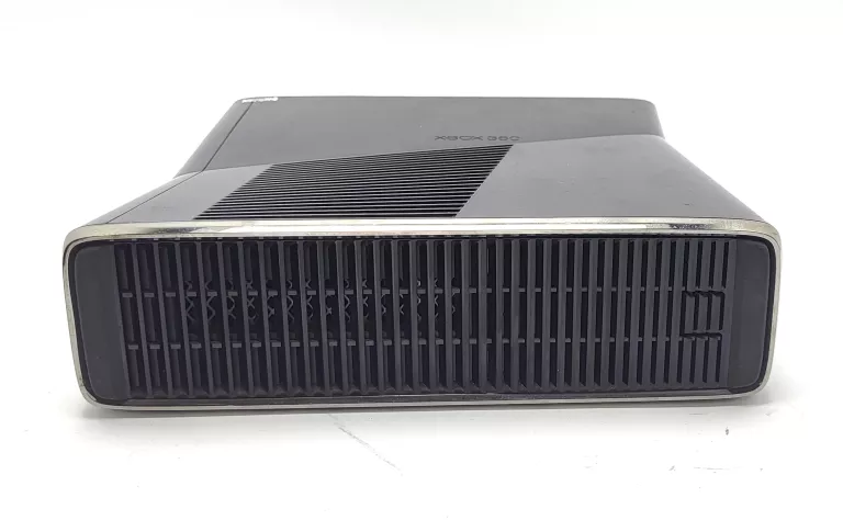KONSOLA XBOX 360 SLIM 250GB PAD