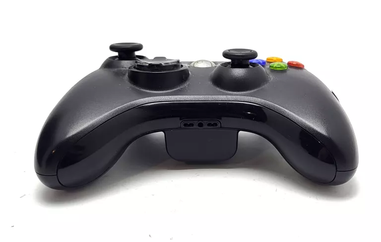 KONSOLA XBOX 360 SLIM 250GB PAD