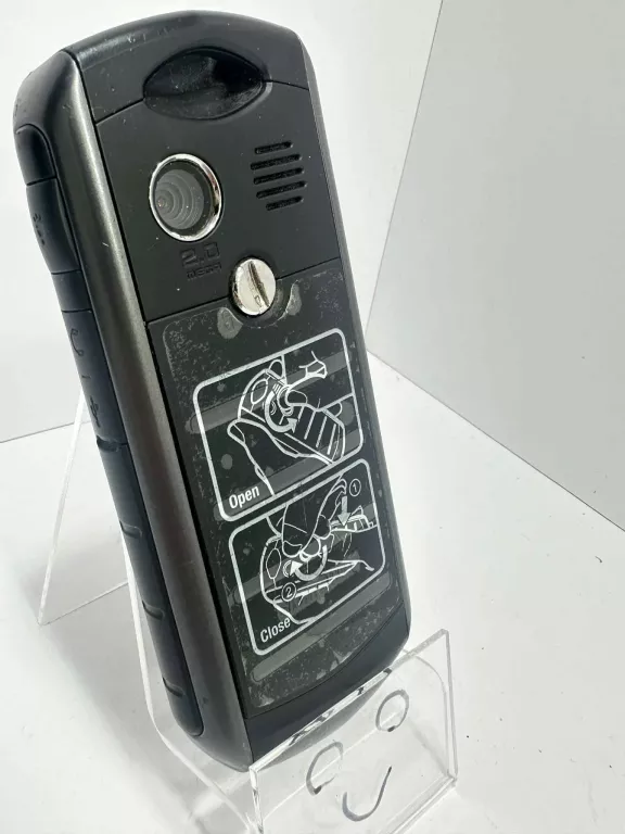 TELEFON SAMSUNG SOLID