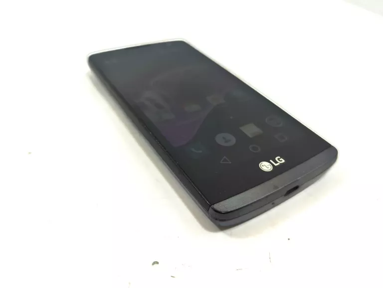 TELEFON LG LEON