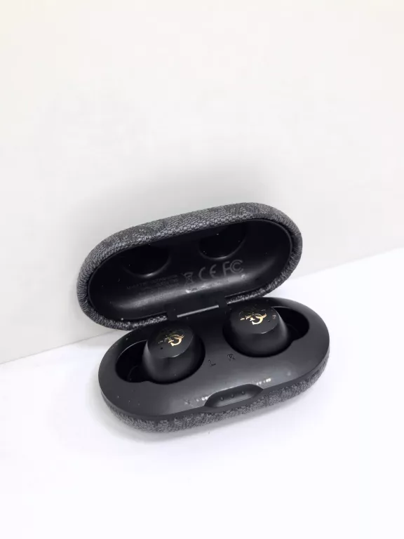 SŁUCHAWKI GUESS TRUE WIRELESS EARBUDS