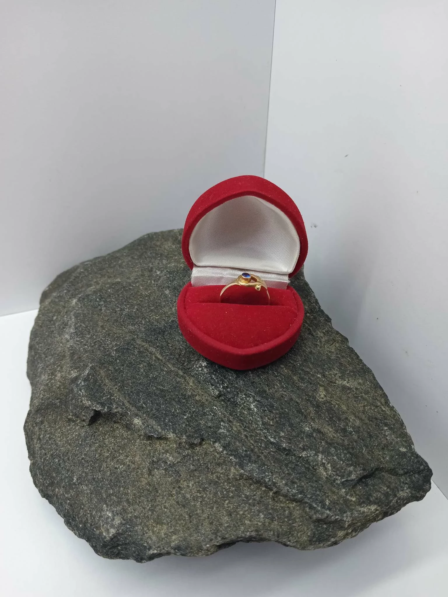 piekny-zloty-pierscionek-245583-r16-ean-gtin-5905868206173