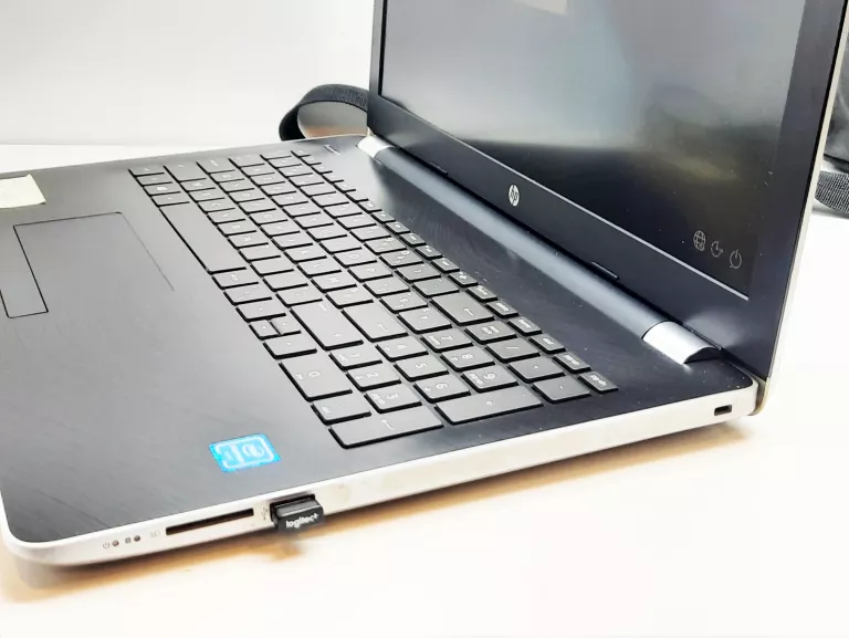 LAPTOP LAPTOP HP 15-BS0XX + TORBA ZASILACZ