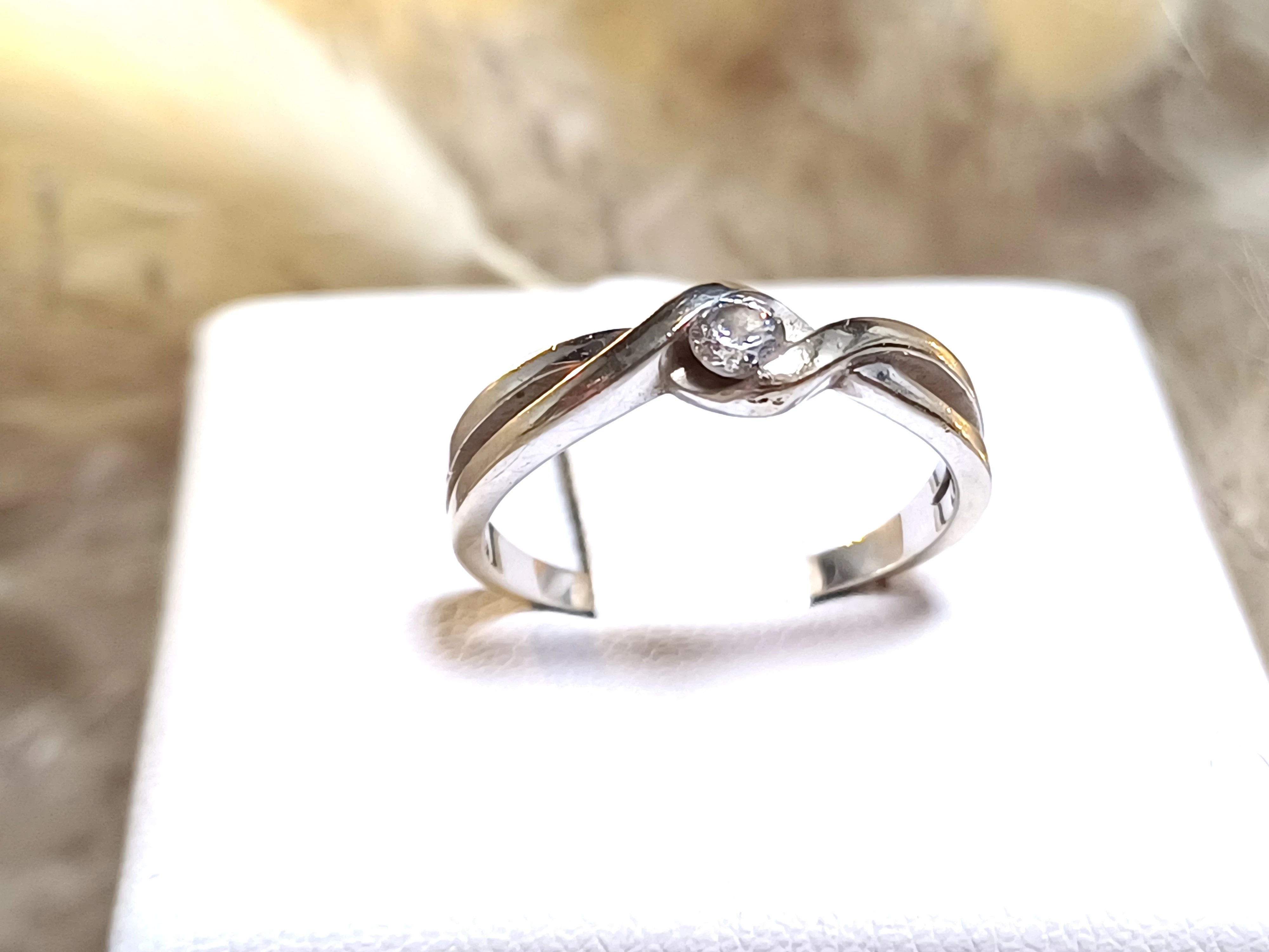 zloty-pierscionek-biale-zloto-proba-585-waga-175g-rozmiar-10-material-15835-2