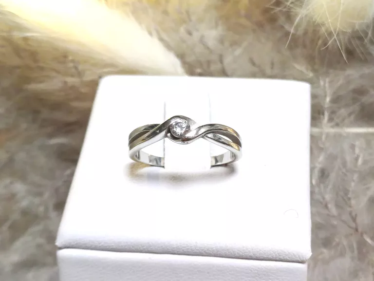 zloty-pierscionek-biale-zloto-proba-585-waga-175g-rozmiar-10-jutrzenki-24-c-bielsko-biala-bis