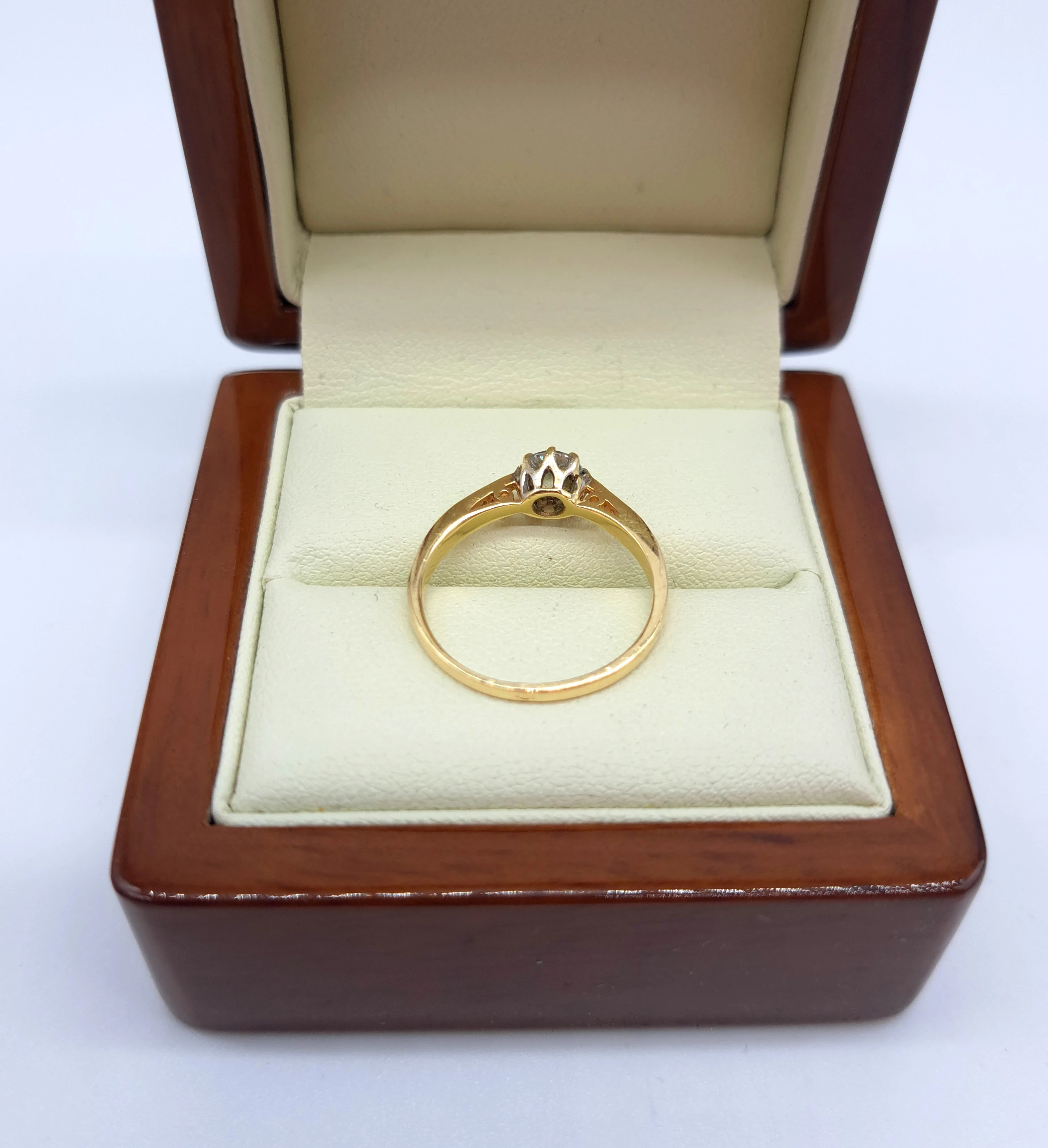 wyrob-jubilerski-uzywany-zloty-pierscionek-585-207g-kamien-17088-4194304