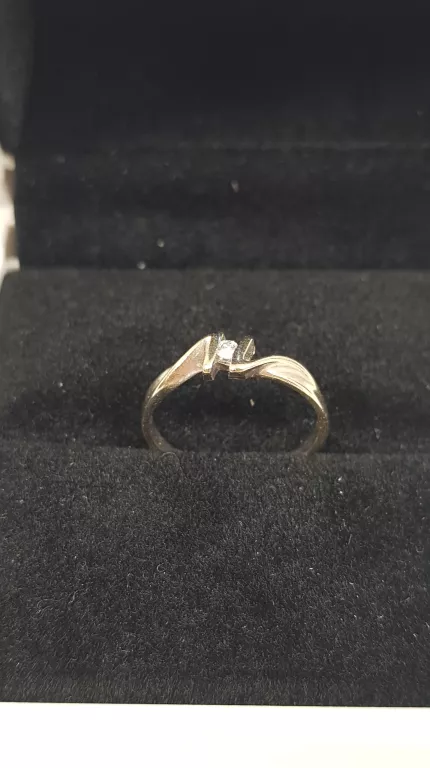 ciekawy-zloty-pierscioenk-z-diamentem-172g-500-004ct-r11-waga-172
