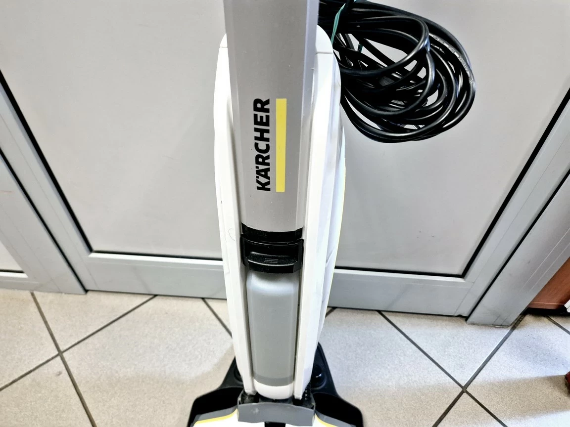 mop-elektryczny-karcher-fc-5-premium-sliczna-54-sj-wroclaw