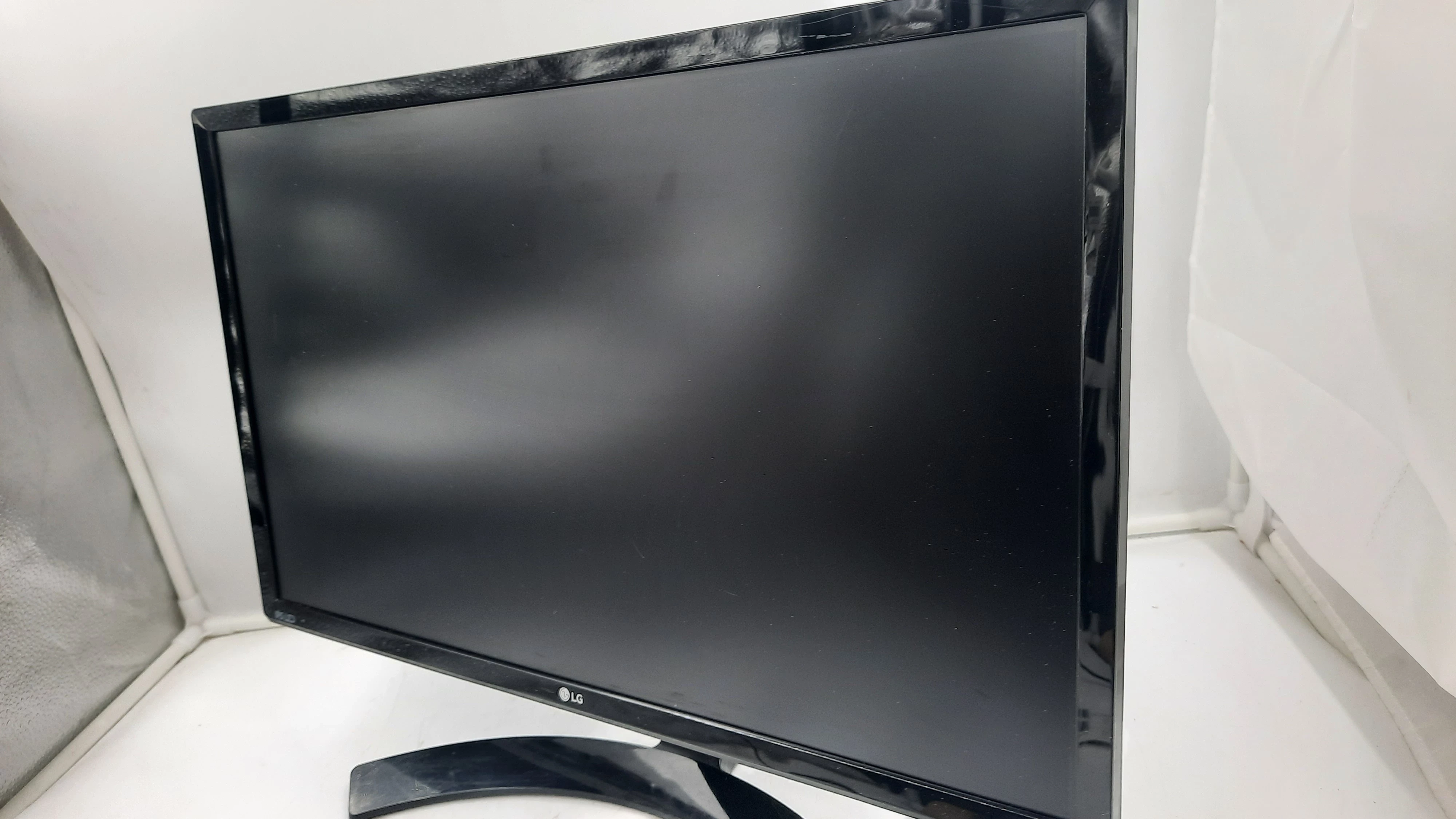 monitor-lg-22mp58vq-p-215-1920x1080-60hz-okazja-stan-11323-2