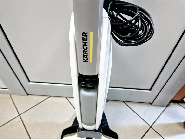 mop-elektryczny-karcher-fc-5-premium-sliczna-54-sj-wroclaw