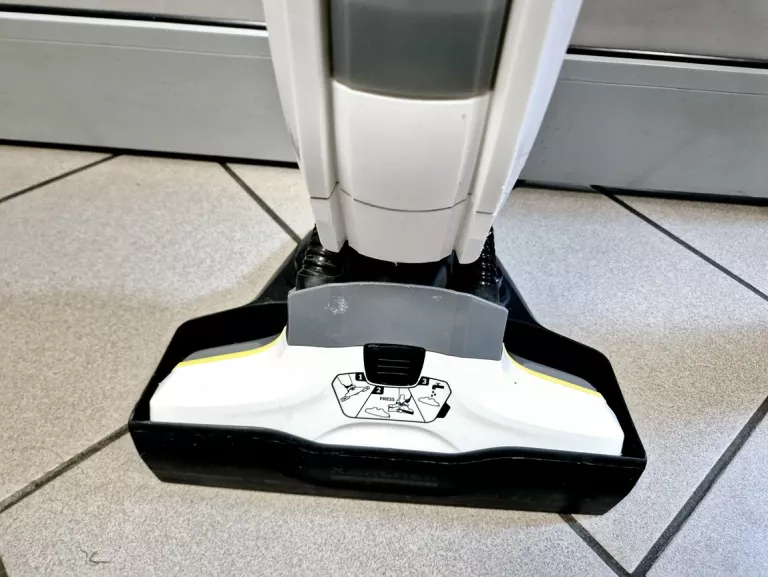 mop-elektryczny-karcher-fc-5-premium-czas-ladowania-240
