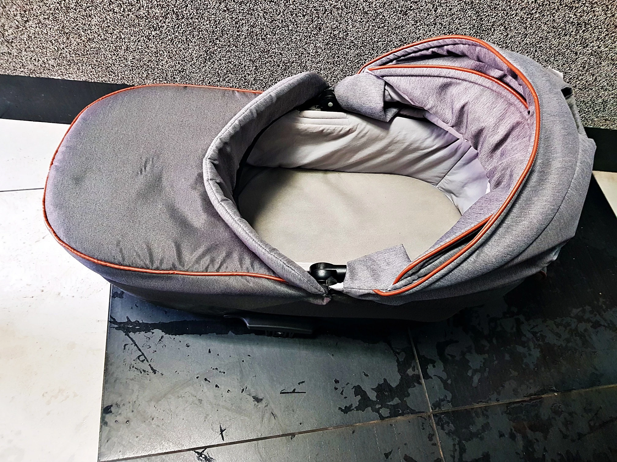 wozek-dzieciecy-bexa-ultra-z-gondola-stelaz-5210-8