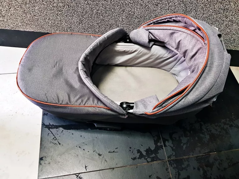 wozek-dzieciecy-bexa-ultra-z-gondola-stelaz-5210-8