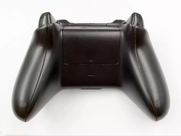 KONSOLA XBOX ONE S 500GB MODEL:1681 + PAD