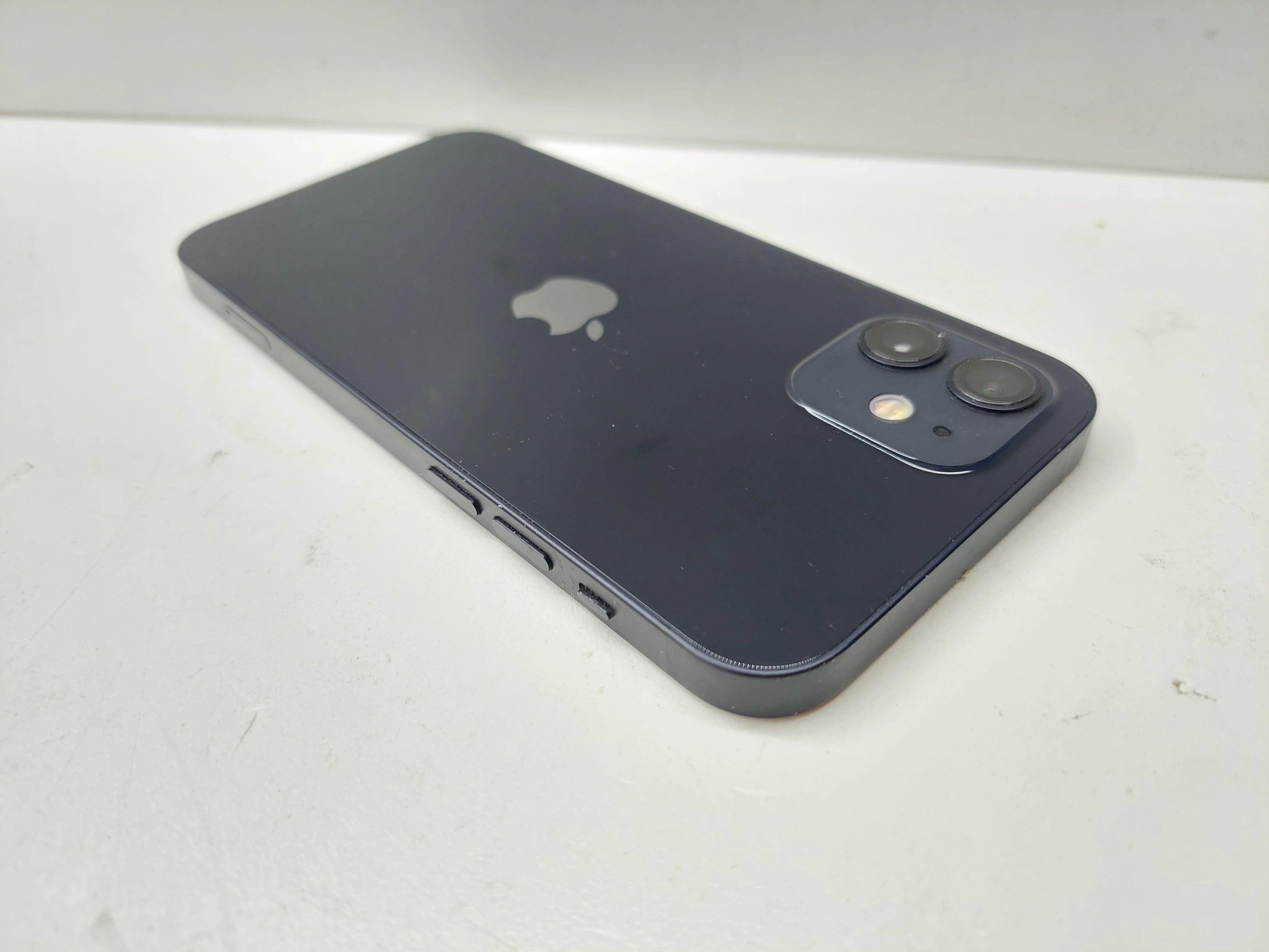 telefon-apple-iphone-12-bat-100-pamiec-ram-202865-214121