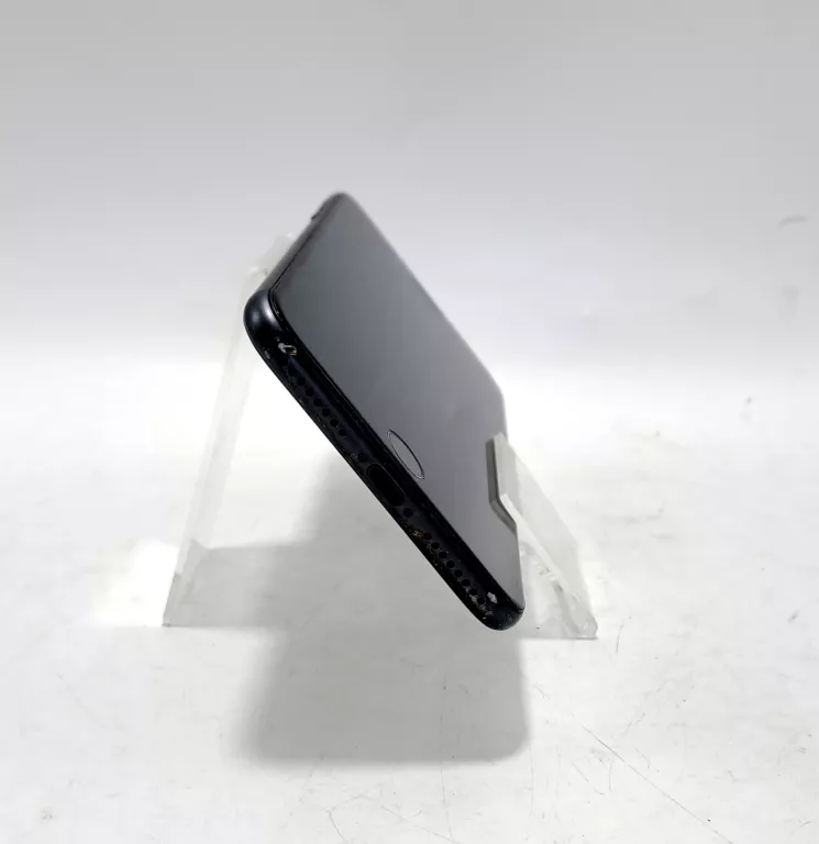 TELEFON IPHONE 8 PLUS 64GB KOND. BAT. 77%