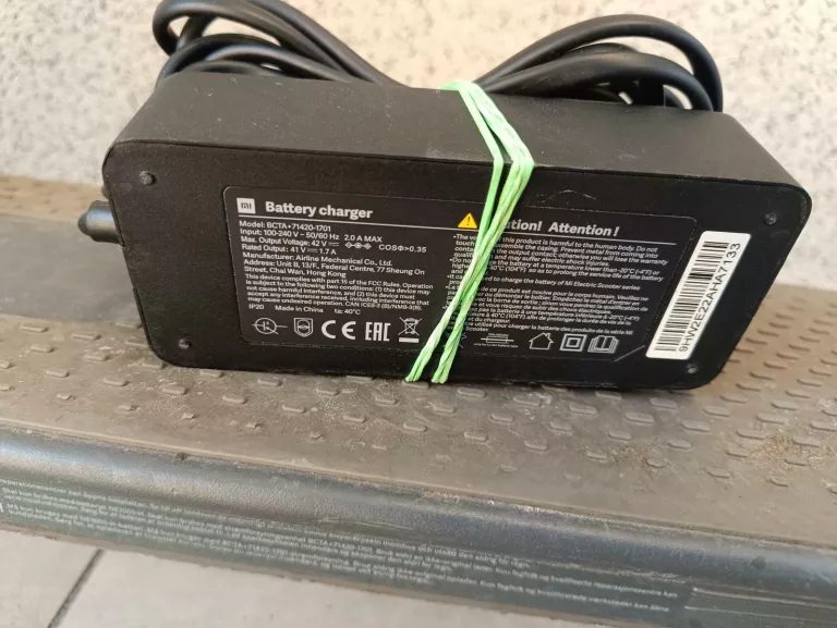 HULAJNOGA ELEKTRYCZNA XIAOMI MI ELECTRIC SCOOTER 3 600 W + ŁADOWARKA