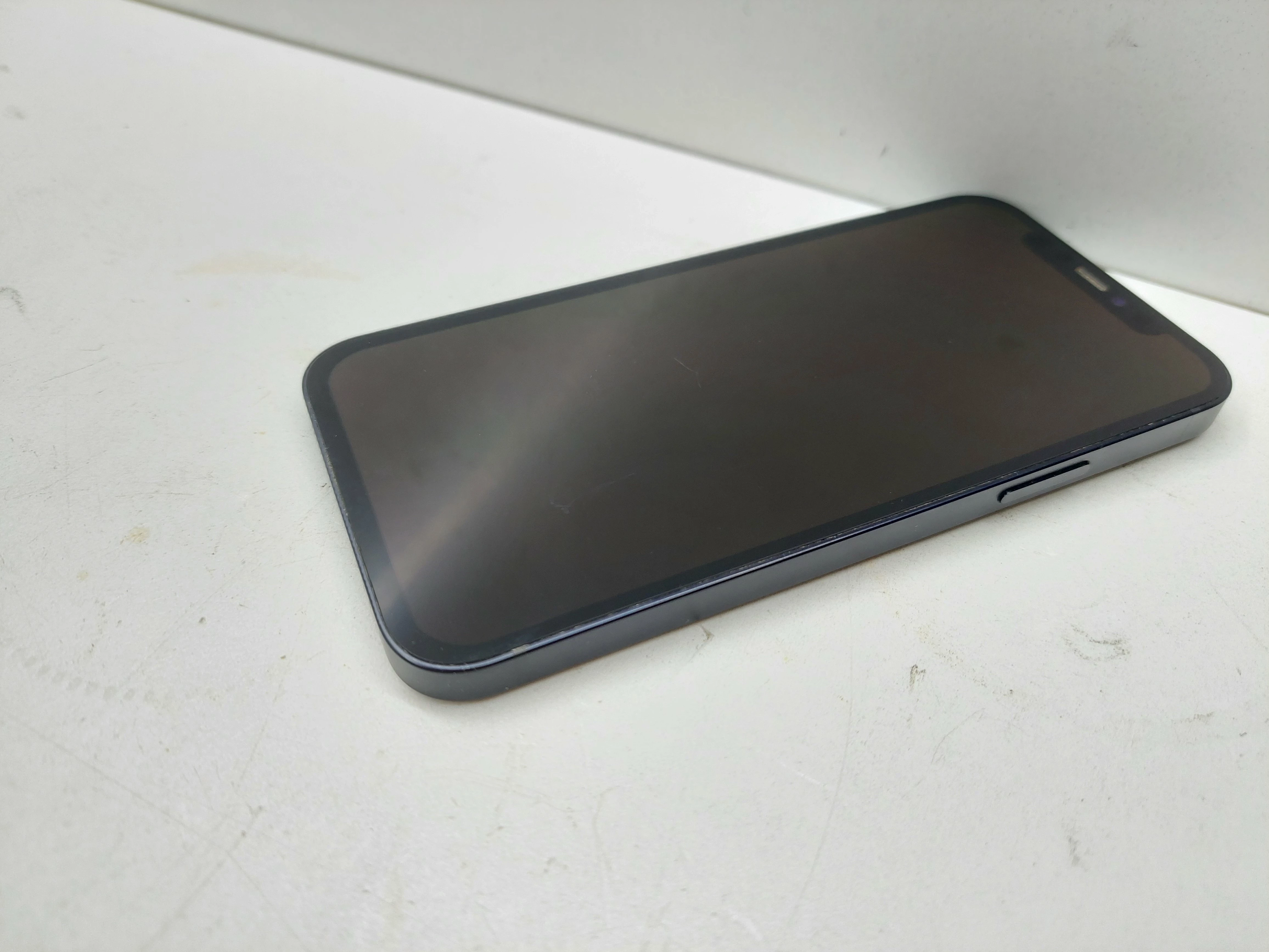 telefon-apple-iphone-12-bat-100-stan-11323-2