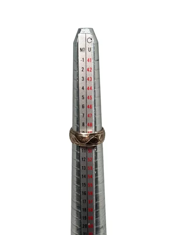PIĘKNA ZŁOTA OBĄCZKA 375 4,64G