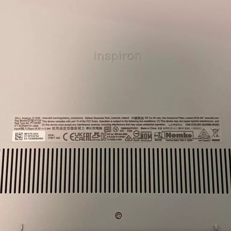 LAPTOP DELL INSPIRON 15 3520 15,6 " INTEL CORE I5 16 GB / 512 GB WIN 11